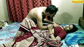 Indian xxx milf bhabhi real sex not far from husband close friend! Clear hindi audio
