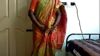 Indian desi maid forced with show the brush natural tits with home owner