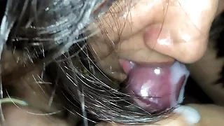 Sexiest Indian Lady Closeup Blarney Sucking with Sperm fro Mouth