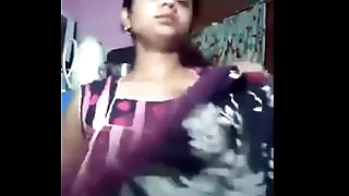 indian socking tits aunt throwing over infront of cam