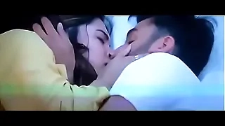 Deepika padukon kissing scene  more video helpmeet  httpss://clickfly.net/prZykX0